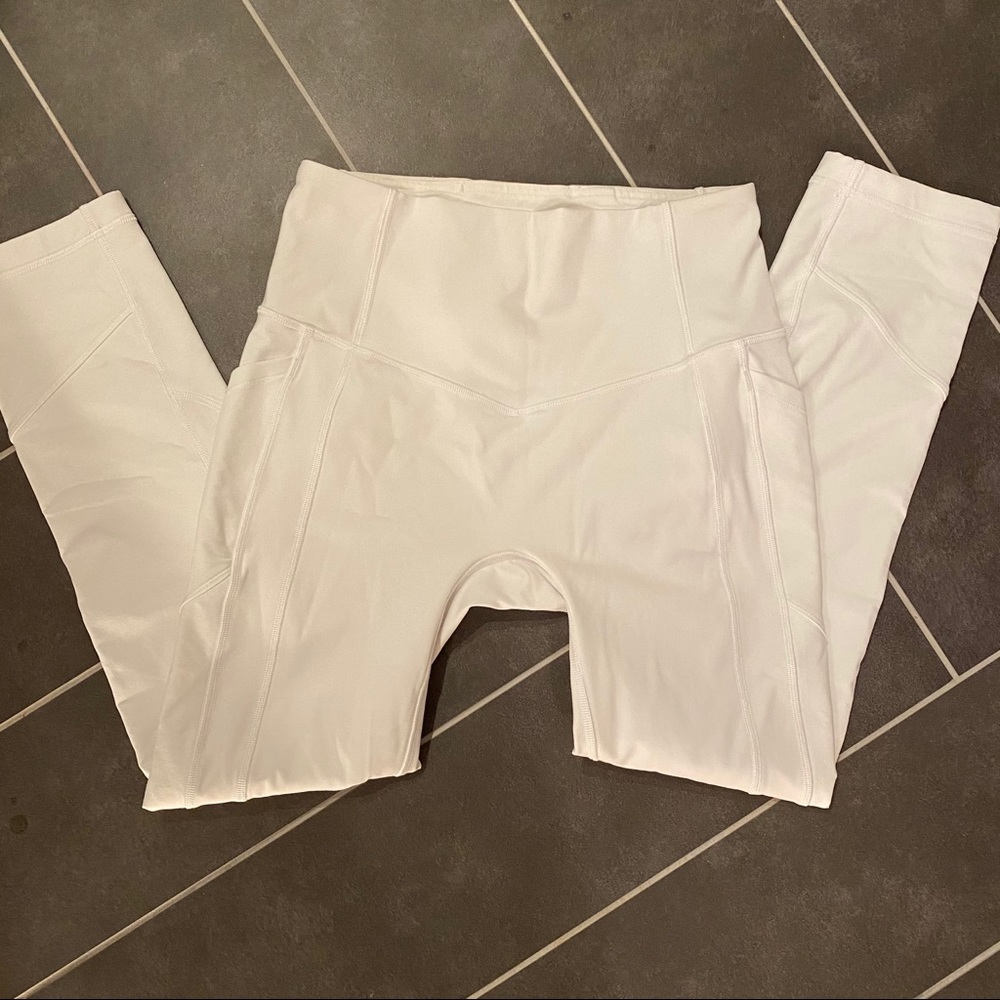 Lululemon All the Right Places Crop White